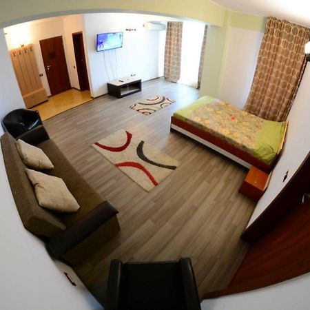 Apartamento David Aprilia Năvodari Exterior foto