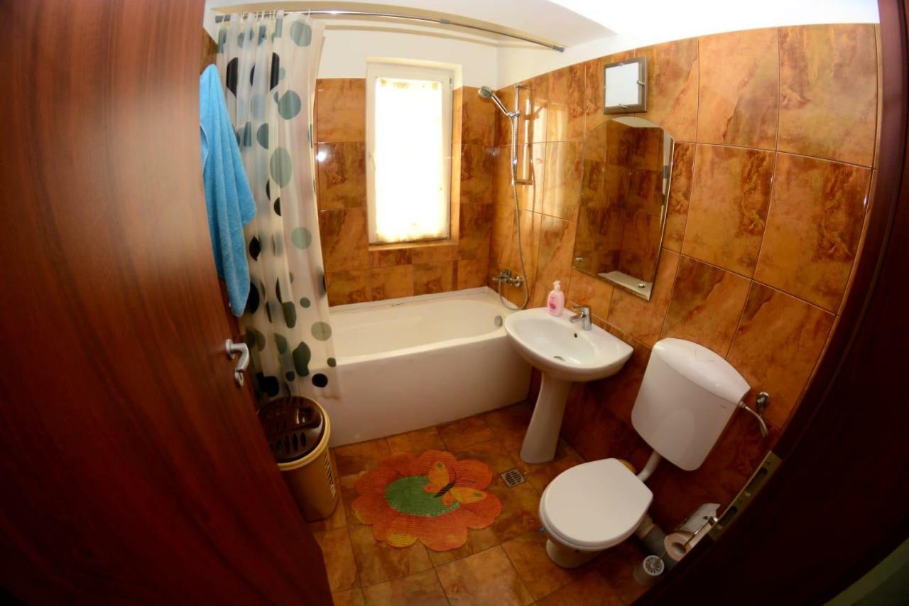 Apartamento David Aprilia Năvodari Exterior foto