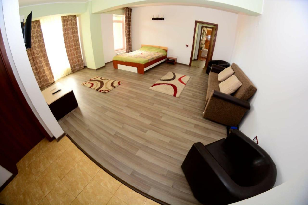 Apartamento David Aprilia Năvodari Exterior foto