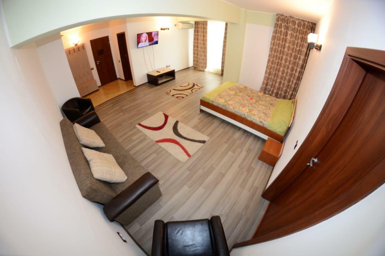 Apartamento David Aprilia Năvodari Exterior foto