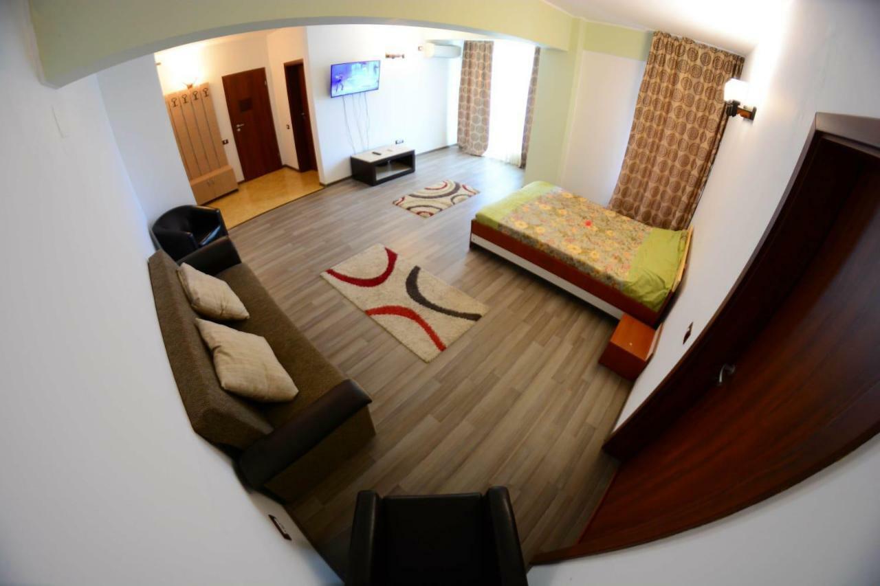 Apartamento David Aprilia Năvodari Exterior foto